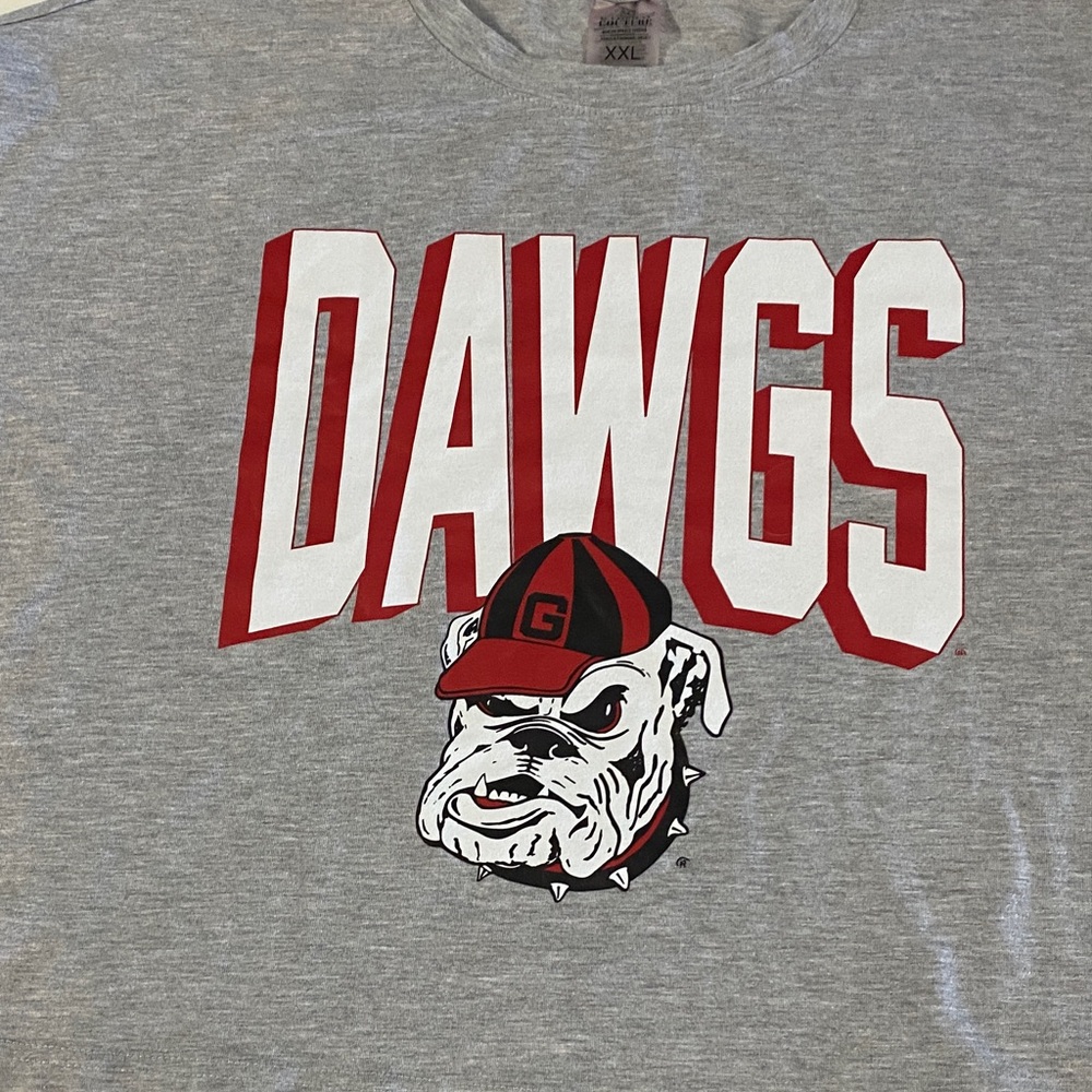 Dawgs Graphic Tee in Gray with Red Accents